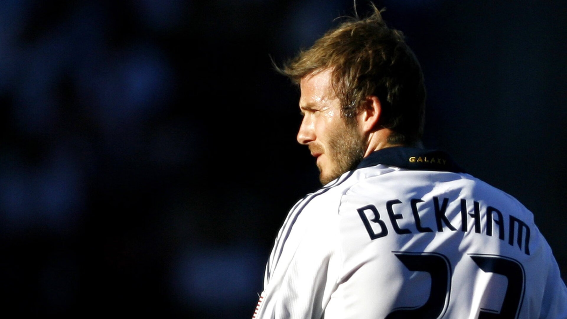 爱游戏体育app网页版下载-西甲激战夜，精彩远射和精彩扑救交响不断，西甲精彩集锦